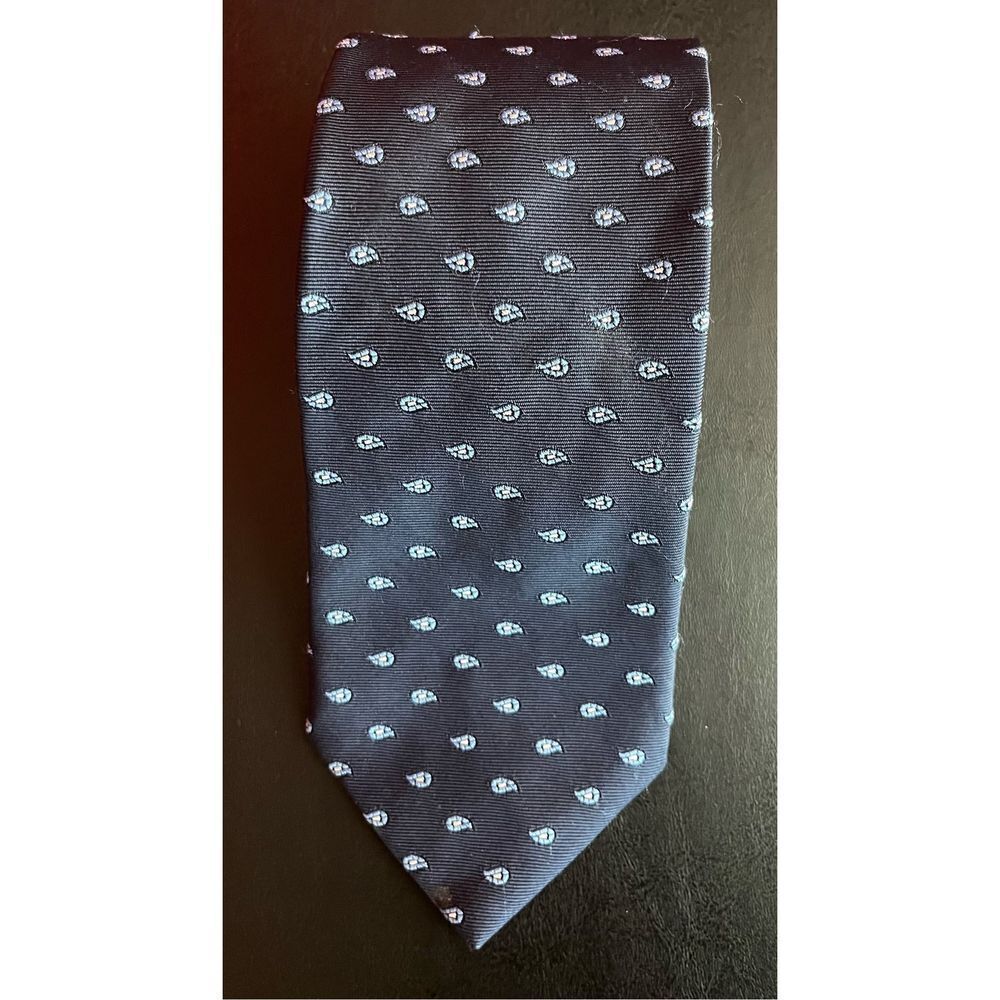 Brooks Brothers tie